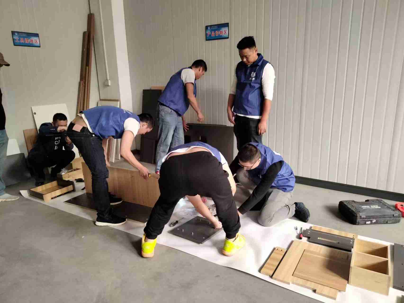 左右手商学院学员实训 左右手商学院学员实训