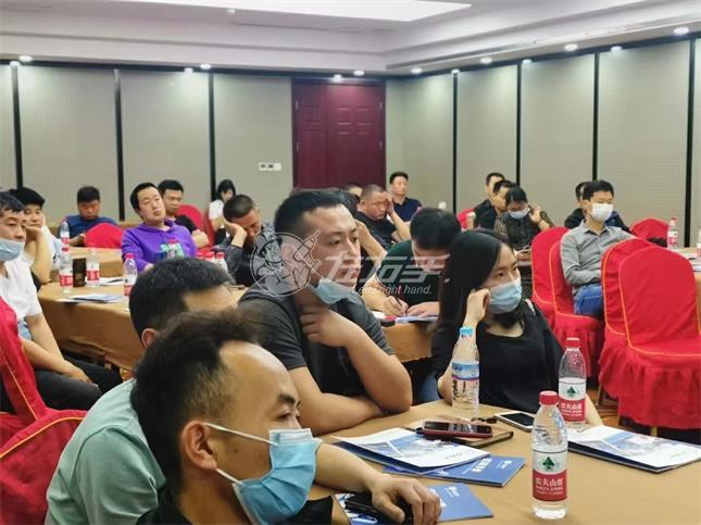 左右手城市服务商交流会-济南站会取得圆满成功
