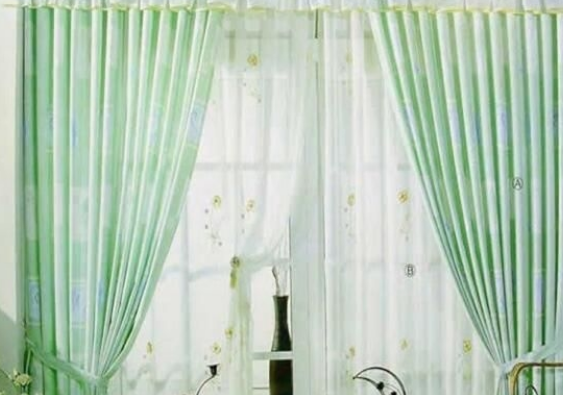【窗帘安装加盟】客厅和卧室的窗帘在选购上有什么不同？